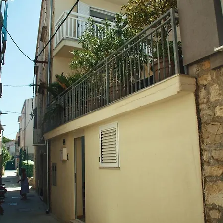 Spacious Family By The Sea * Kastela