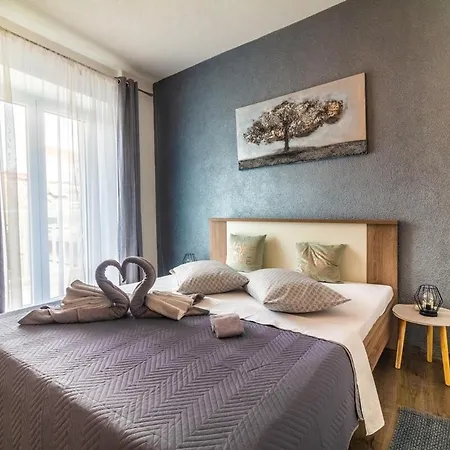Spacious Family By The Sea * Kastela