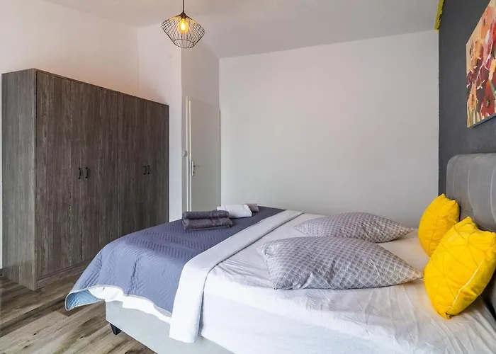 아파트 Spacious Family By The Sea *