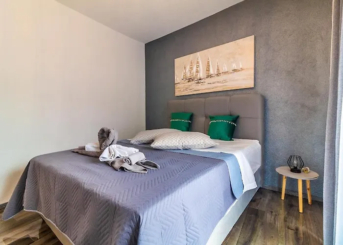 Spacious Family By The Sea