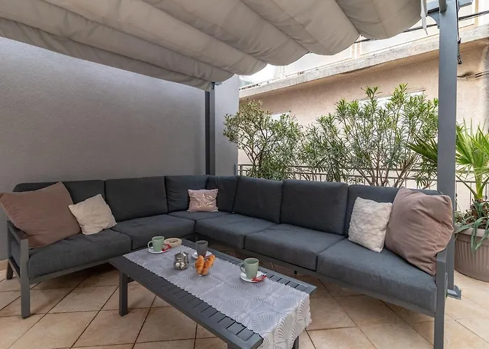 Spacious Family By The Sea